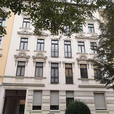 Rr - Spacious Apartments - Parking - Central Lejlighed *