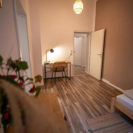 Rr - Spacious - - Parking Apartment