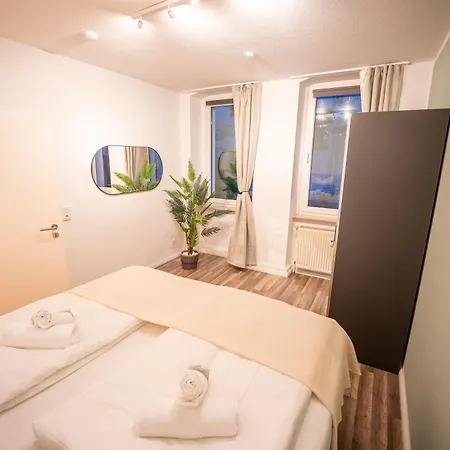 Rr - Spacious - - Parking Magdeburg