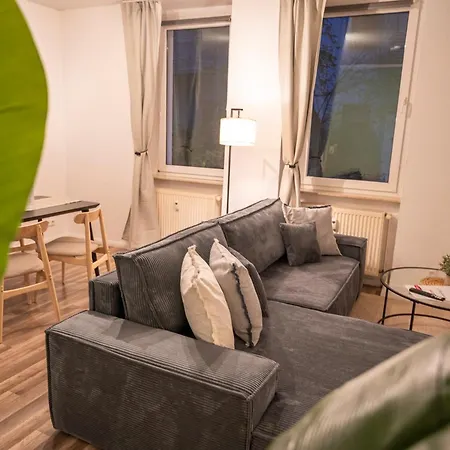 Rr - Spacious - - Parking Apartment Magdeburg