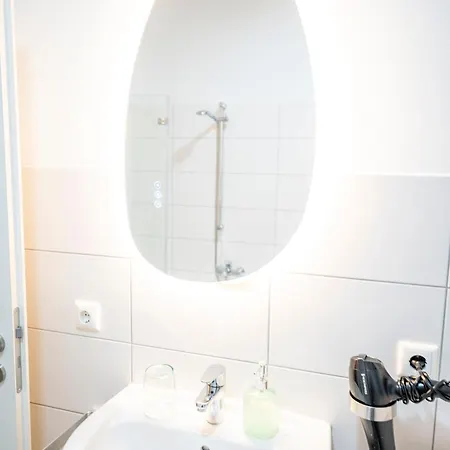 Apartment Rr - Spacious - - Parking