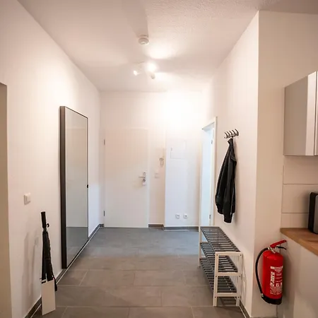 Rr - Spacious - - Parking Apartment Magdeburg