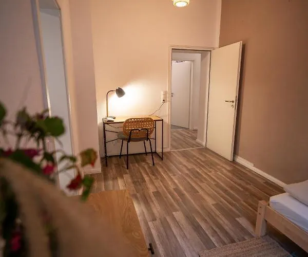 Rr - Spacious - Parking - شقة