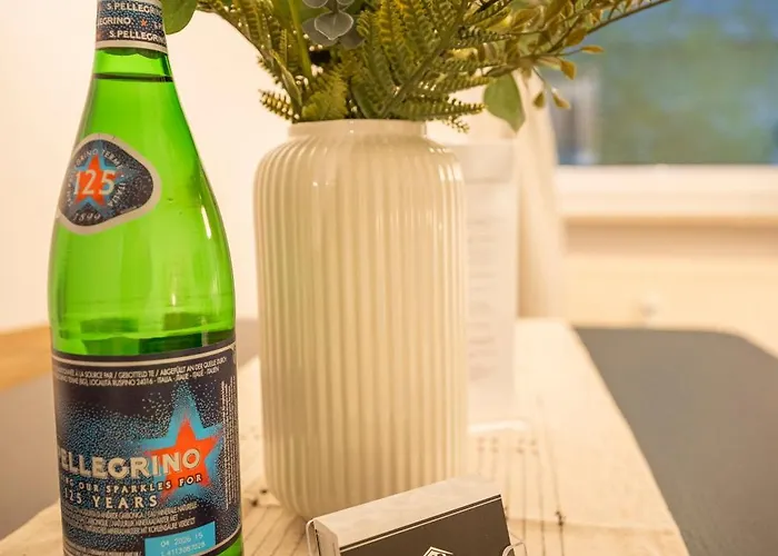 Rr - Spacious - Parking - شقة *